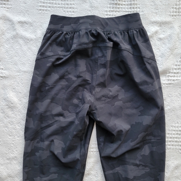 Lululemon Adapted State High-Rise Jogger *28" - Picture 5 of 12